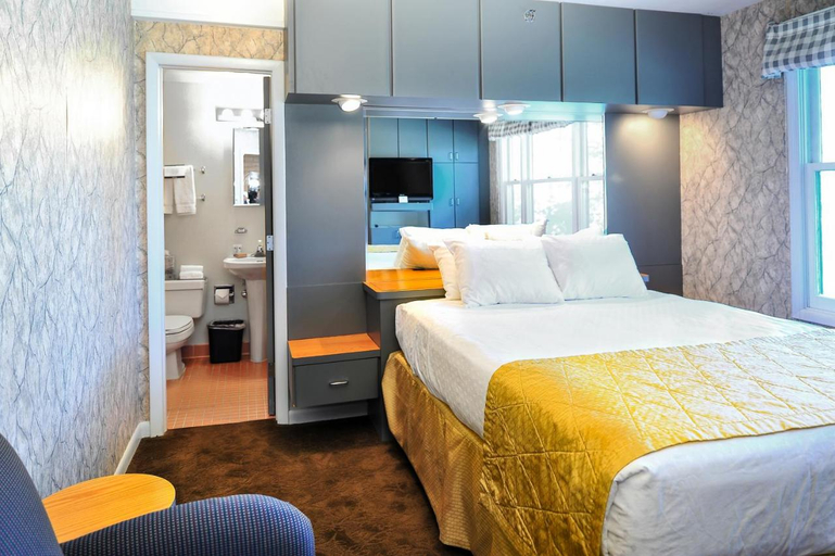 Bedroom 3, The Historic Crags Lodge, Larimer