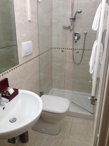 Bathroom 4, Ca Dei Polo, Venezia