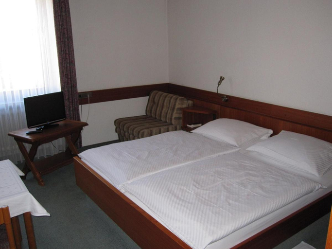 Bedroom 3, Hotel Maifelder Hof, Mayen-Koblenz