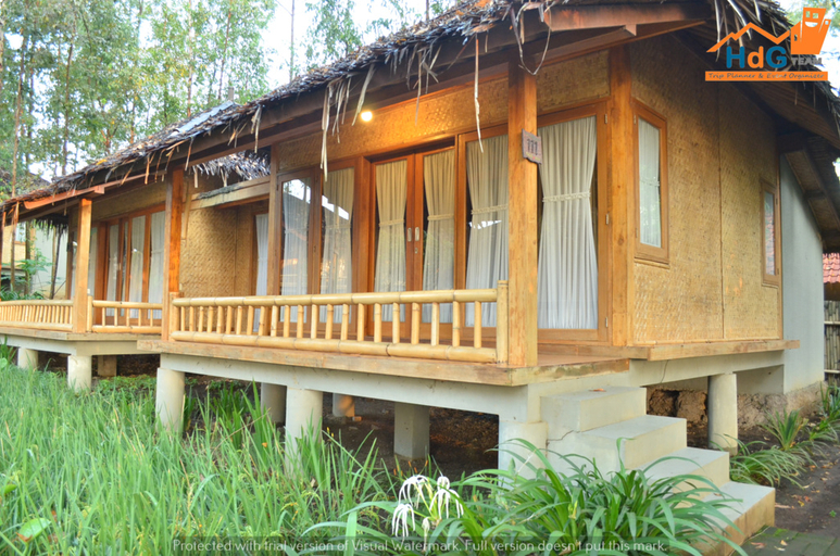 Exterior & Views 5, Mulih Ka Desa Hotel, Garut
