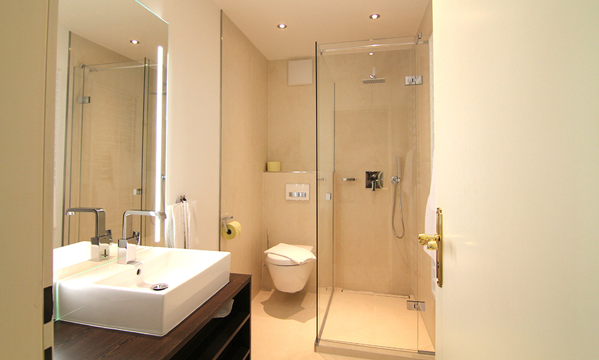 Bathroom 3, Hotel Rosenvilla, Salzburg