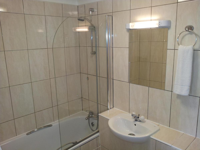 Bathroom 4, West Cromwell, London