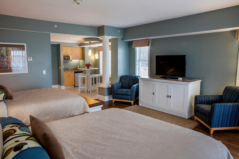 Bedroom, Watkins Glen Harbor Hotel, Schuyler