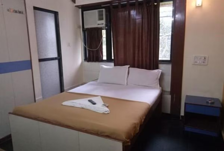Bedroom 5, Summerland Guest House, Mumbai City
