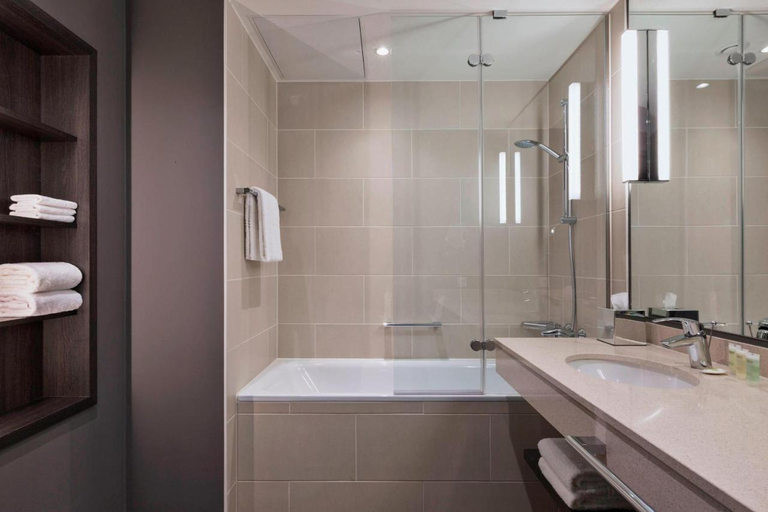 Bathroom 4, Residence Inn Frankfurt City Center, Frankfurt am Main