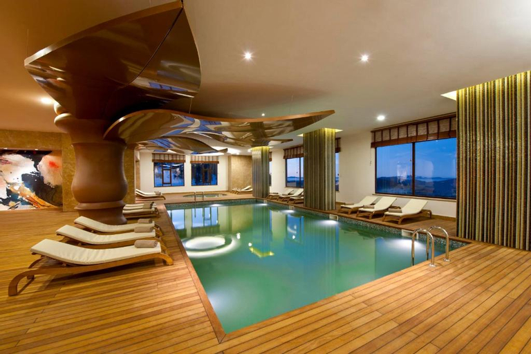 Kaya Palazzo Ski & Mountain Resort, Merkez
