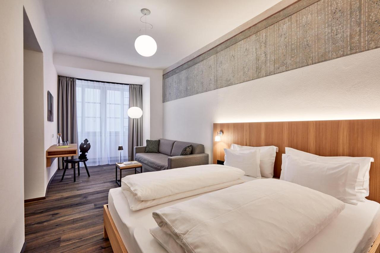 Bedroom 2, Hotel Walther v.d. Vogelweide Superior, Bolzano