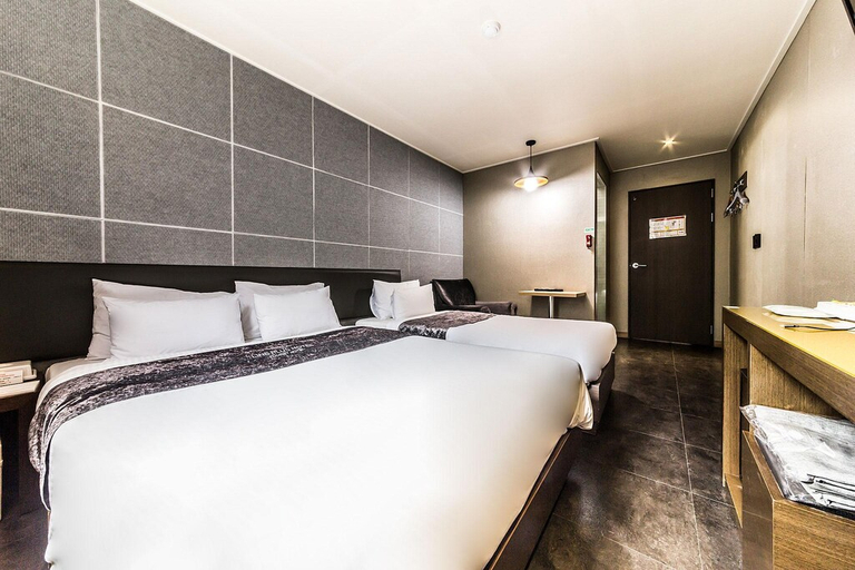 Bedroom 3, Line Plus Hotel, Gimpo