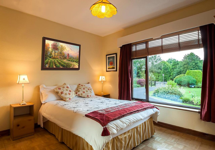 Bedroom 2, Crossriver B&B