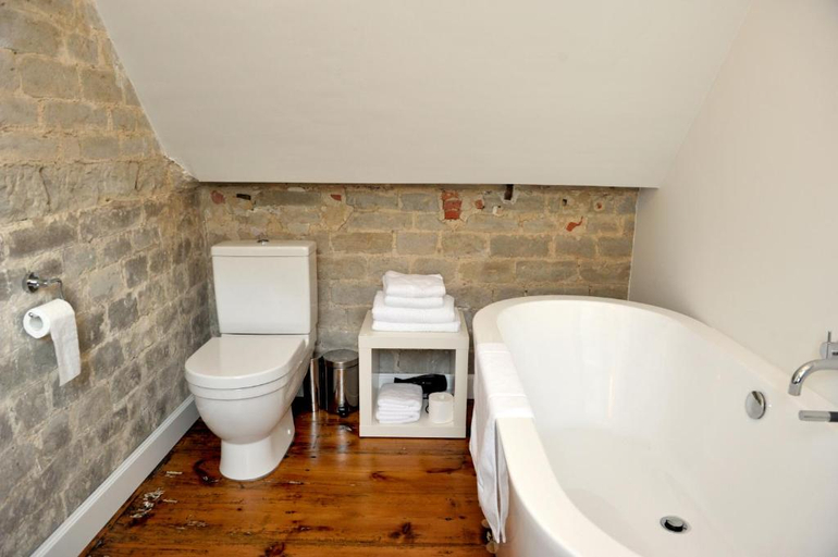 Bathroom 2, Guesthouse Bernardin, Antwerpen