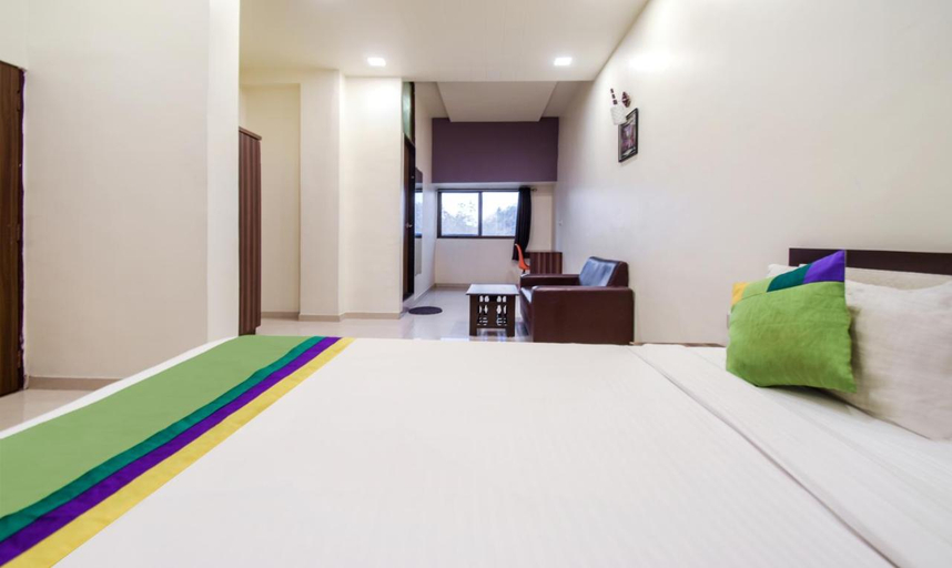 Bedroom 3, Hotel Maher Inn , Ahmadabad