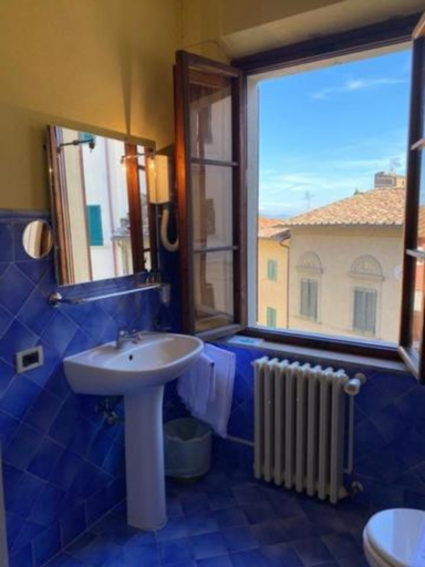Bathroom 4, Quattro Gigli Hotel, Pisa
