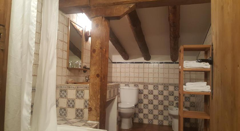 Bathroom 3, Hotel Labranza, Madrid