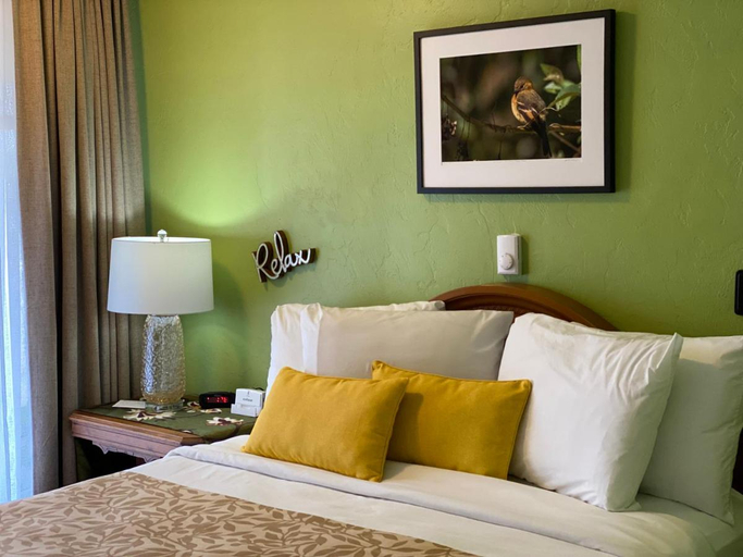 Bedroom 4, La Kris Inn, Coos