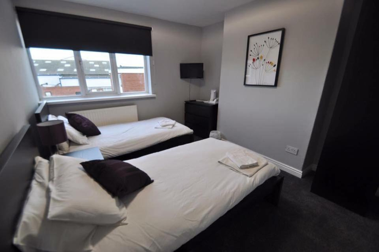 Bedroom 3, The Embassy Hotel, Kingston upon Hull