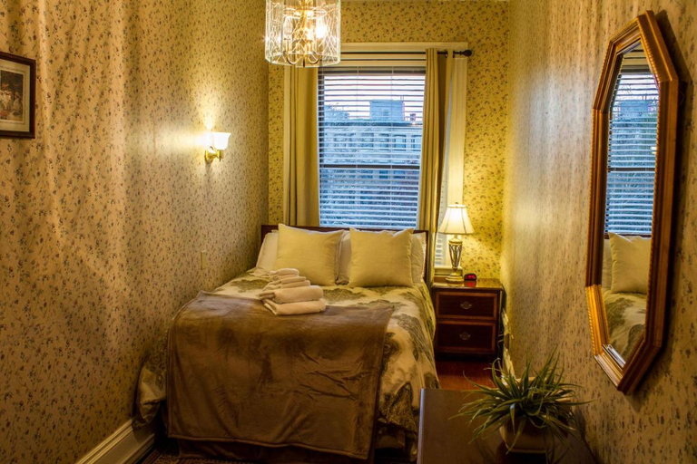 Sport & Beauty, Beacon Inn 1087, Boston
