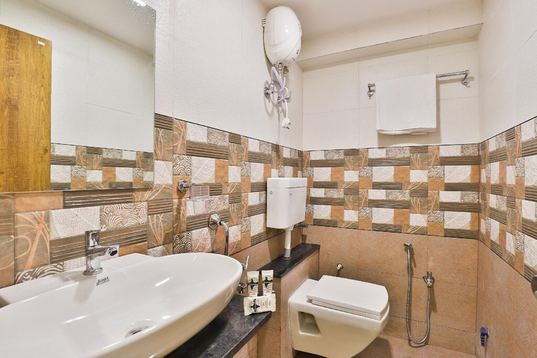 Bathroom, hotel suncity, Gandhinagar