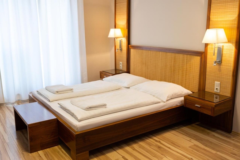 Bedroom 5, Dabas Hotel, Dabasi