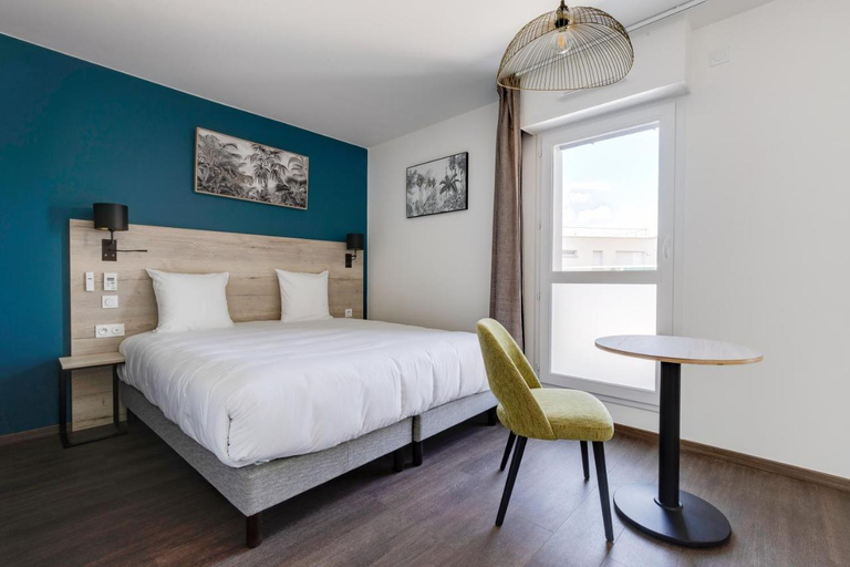 Bedroom 3, All Suites Appart Hôtel | Palaiseau - Massy TGV, Essonne