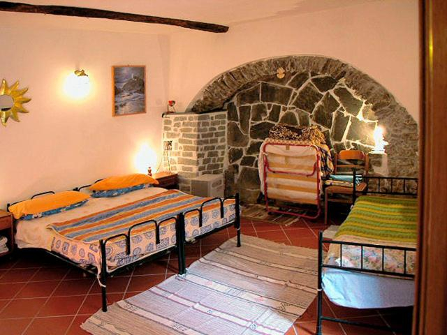 Bedroom 5, Rina Rooms, La Spezia