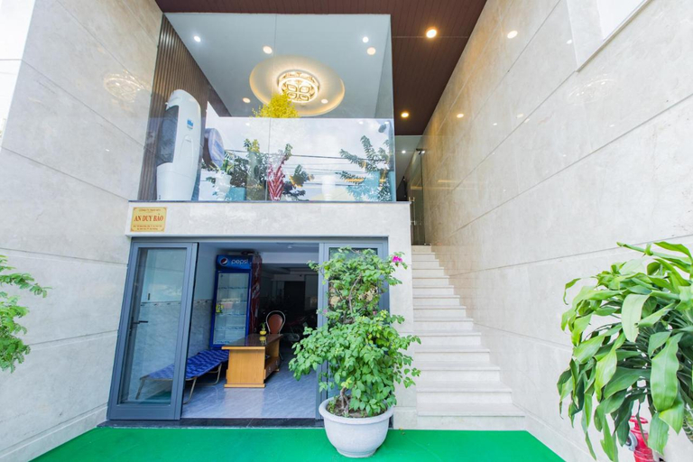 Others 4, Dang's Hotel, Da Nang