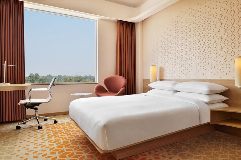 Bedroom 3, Holiday Inn Express Chennai Mahindra World City, Kancheepuram