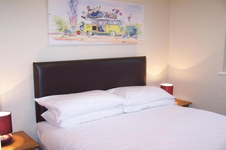 Bedroom 3, Metro Inns Falkirk, Falkirk