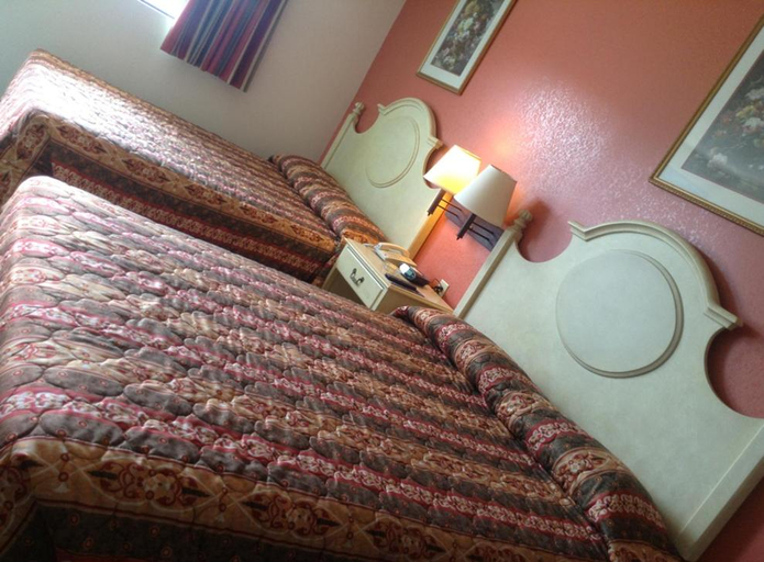 Bedroom 3, New Orleans Inn, Orleans