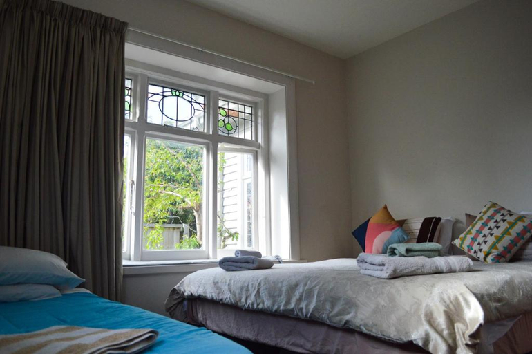 Bedroom 2, Intrepid Bed and Breakfast Christchurch, Christchurch