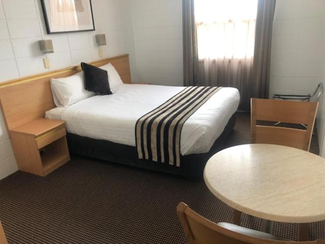 Bedroom 5, Narwee Hotel, Sydney
