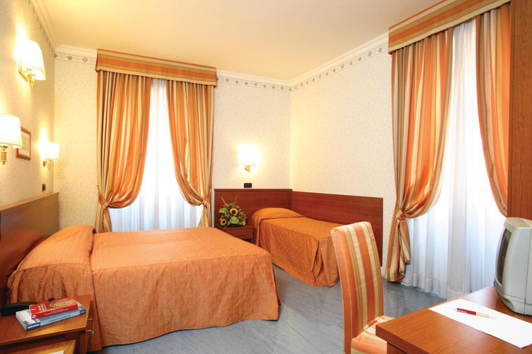 Bedroom, Dina Hotel, Rome