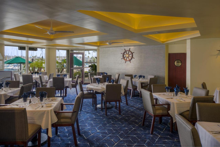 Food & Drinks 5, Bay Club Hotel & Marina, San Diego