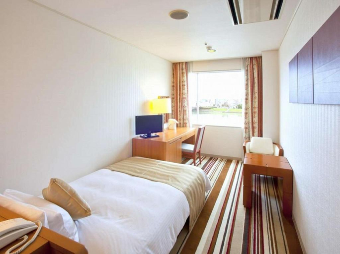 Bedroom 4, MIYAZAKI KANKO HOTEL, Miyazaki