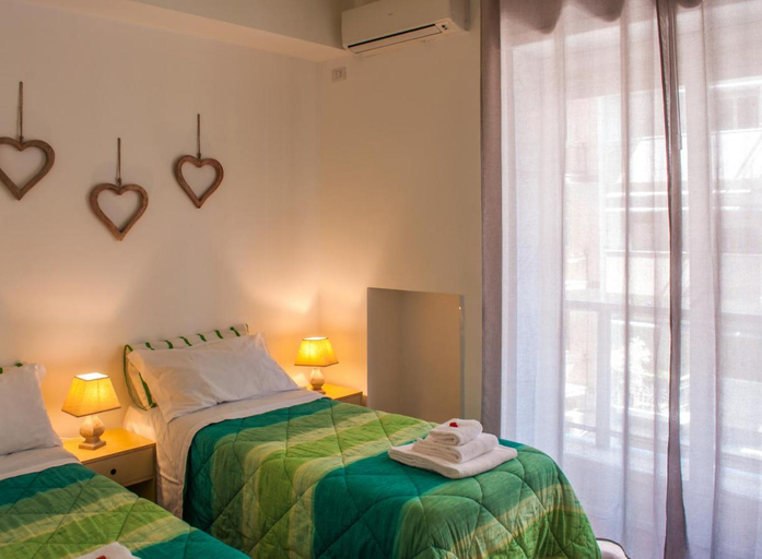 Bedroom 4, Melo Accommodations, Bari