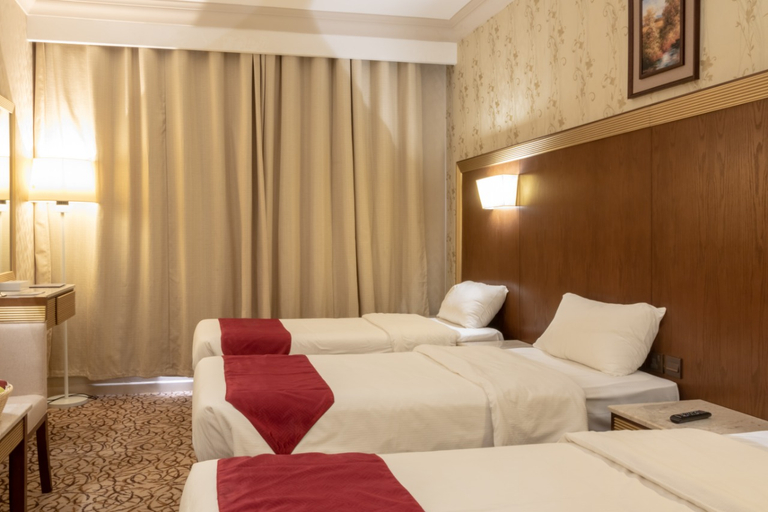 Bedroom 2, Dhiafat al raja hotel, Makkah