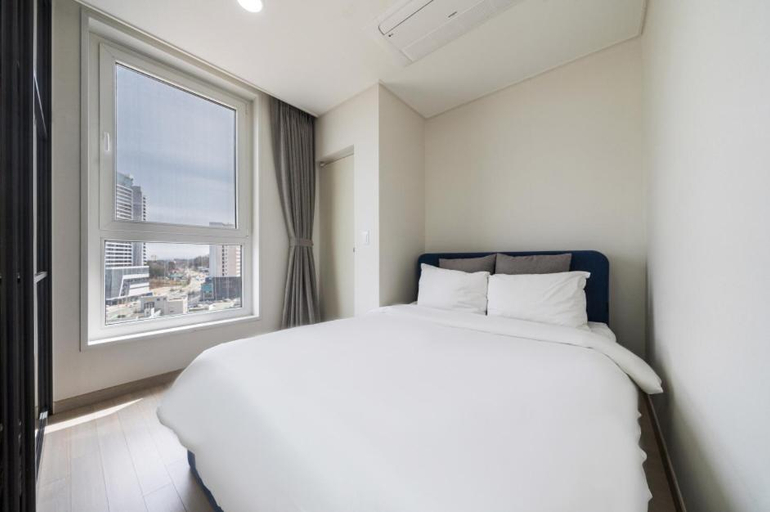 Bedroom 2, The Mark Hotel, Cheongju