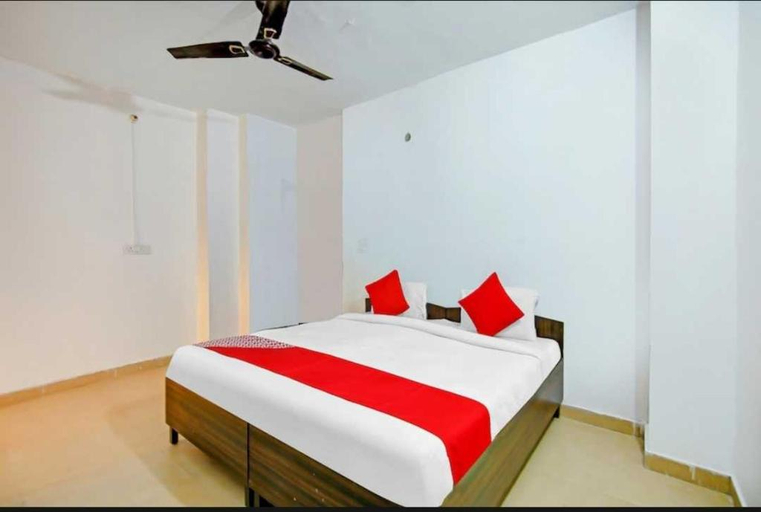 Bedroom 2, Hotel Heven , Delhi