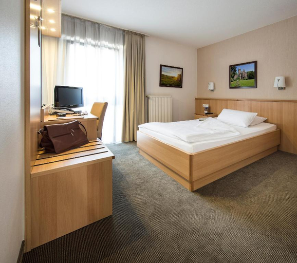 Bedroom 4, Hotel am Wald, München