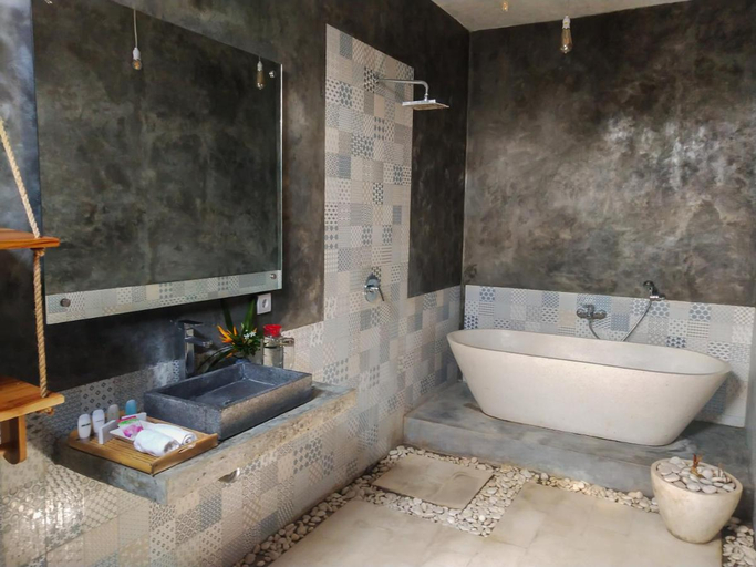 Bathroom 5, MolaMola House, Klungkung