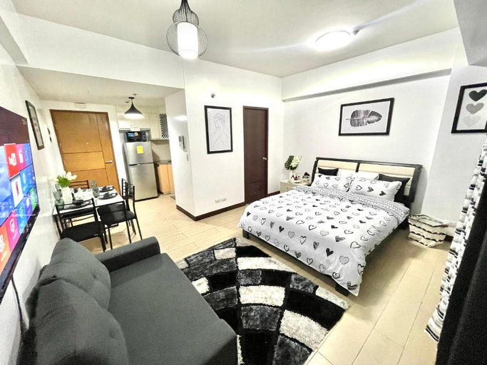 Bedroom, Two Palm Tree Villas, Pasay City