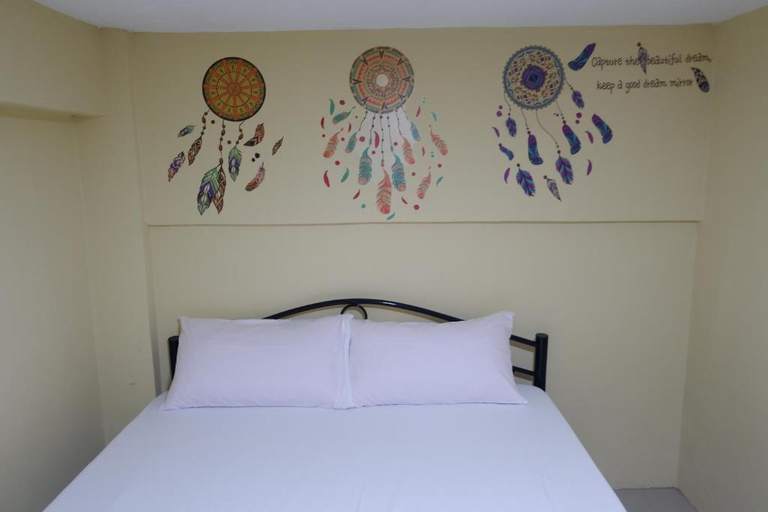 Bedroom 5, Alpina Monte Carlo Travellers Inn, Tagaytay City