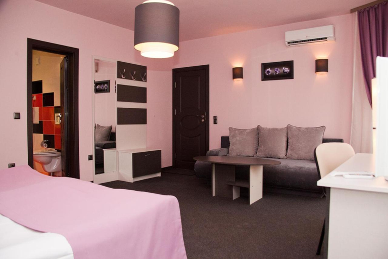 Bedroom 4, Gran Via, Burgas