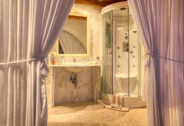 Bathroom 3, Nereids Guesthouse, Attica