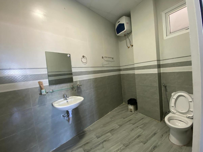 Bathroom 4, Moc Lan 2 Hotel, Phú Nhuận