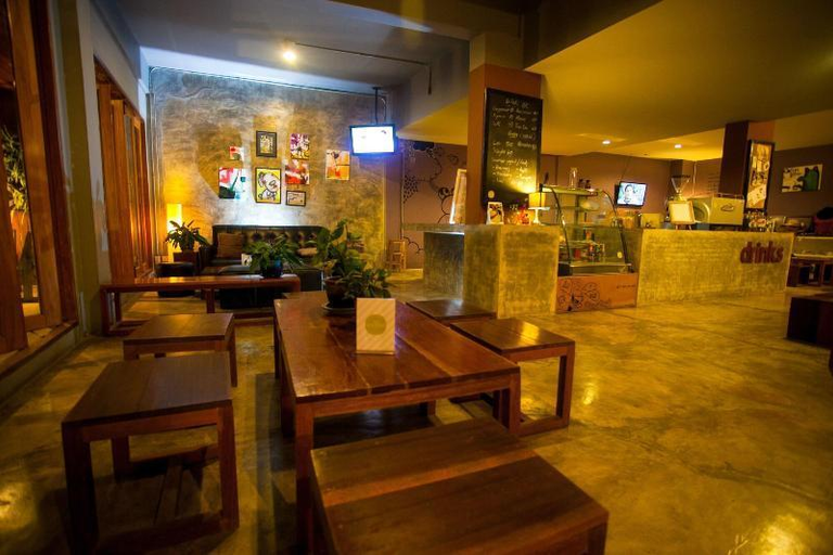 Food & Drinks 5, After Glow Hostel, Mae Sai