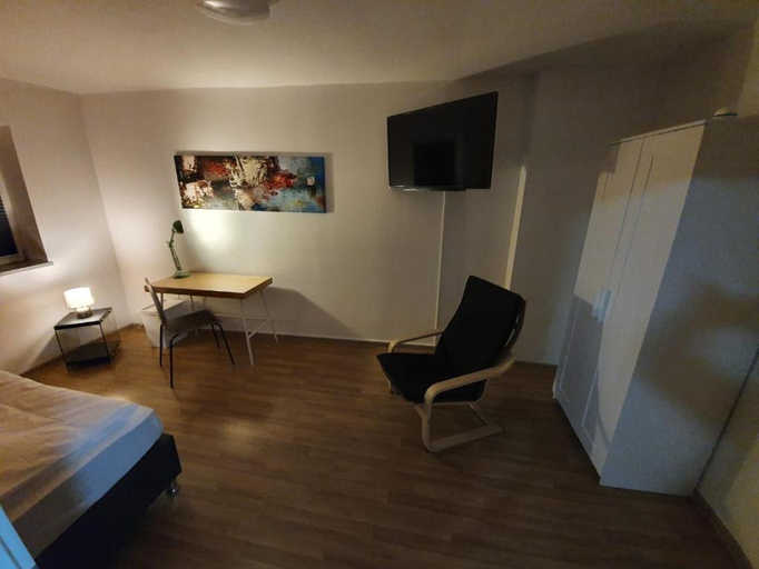 Others 5, White Pearl Hostel 2, Nürnberg