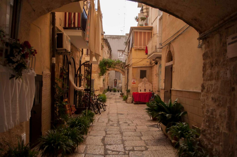 Exterior & Views 2, Melo Accommodations, Bari