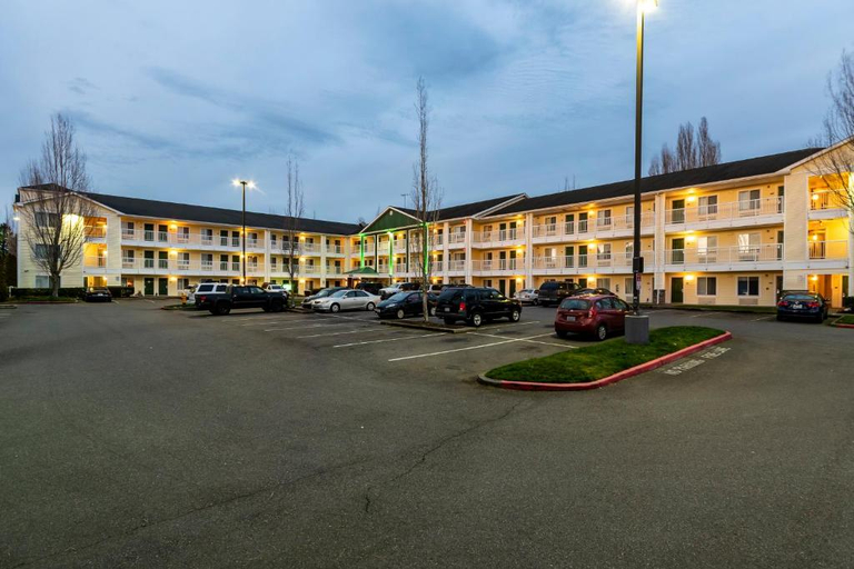 Exterior & Views 2, Hometowne Studios Seattle - Kent/ Des Moines, King