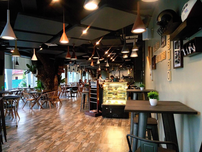 Food & Drinks 3, Subic Bay Travelers Hotel, Olongapo City