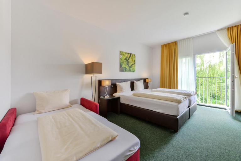 Bedroom 3, Landgasthof Nagerl, Freising